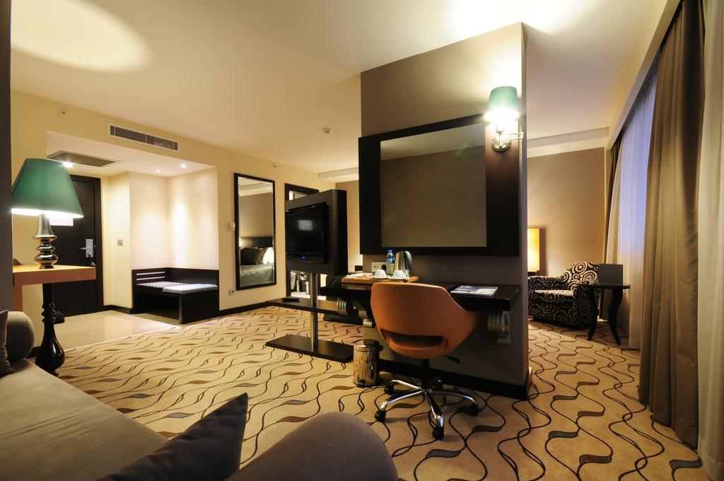 Dedeman Ankara Ancara Quarto foto